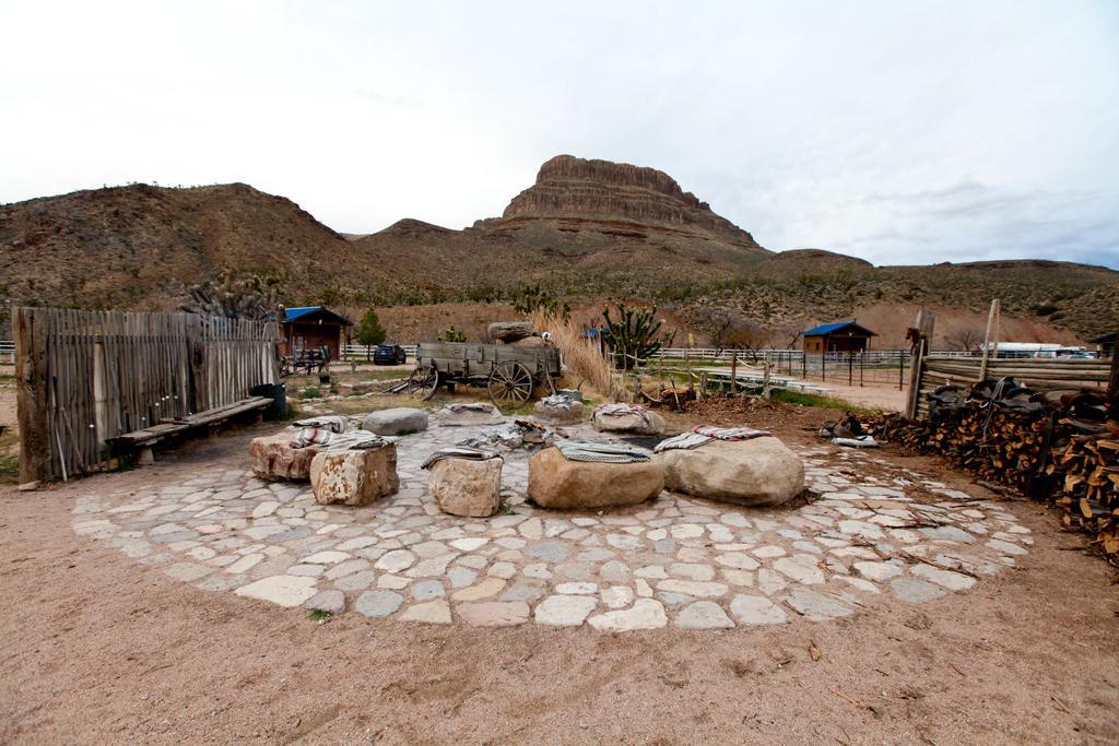 Grand Canyon Western Ranch * Meadview